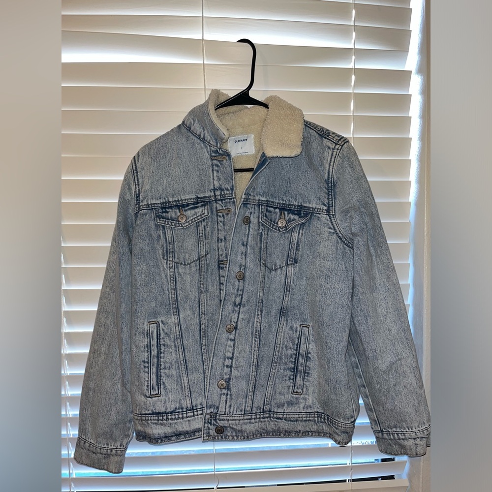 Woman’s Sherpa collar Denim jacket